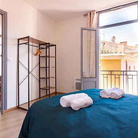 Moderne Et Elegant Michel Torrent 아파트