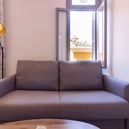 아파트 Moderne Et Elegant Michel Torrent *