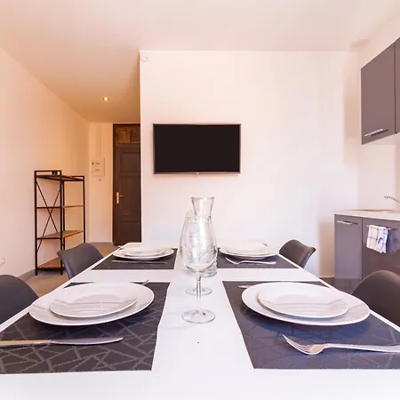 Apartament Moderne Et Elegant Michel Torrent