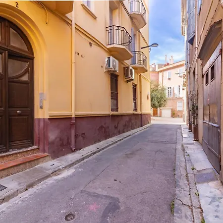 Moderne Et Elegant Michel Torrent * 페르피냥